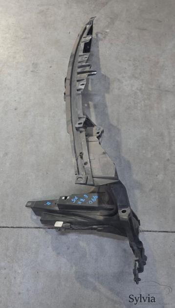 Voorscherm kunstof montage steun rechts met koplamphouder BM beschikbaar voor biedingen