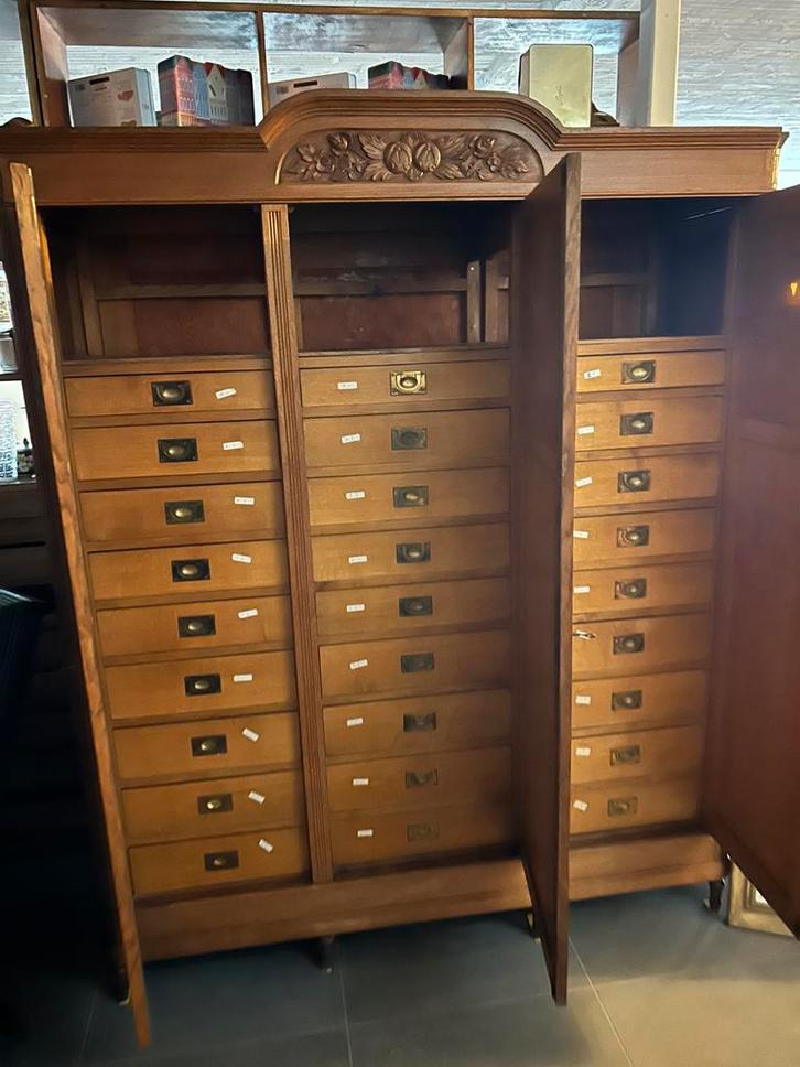 Leuke vibtage kast met schuifjes, Antiek en Kunst, Antiek | Meubels | Kasten, Ophalen
