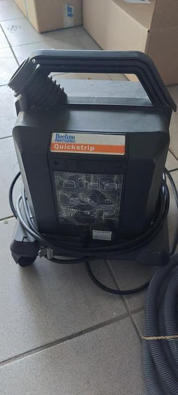 Behangstomer beschikbaar voor biedingen