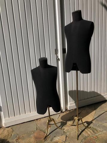 Mannequin buste beschikbaar voor biedingen