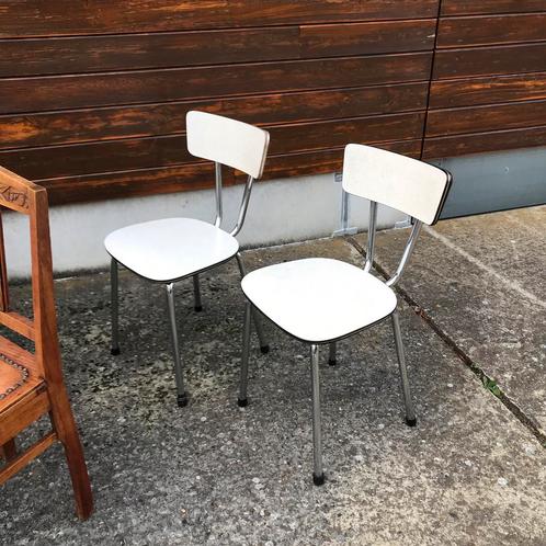 Twee vintage formica stoelen, Huis en Inrichting, Stoelen, Twee, Wit, Ophalen of Verzenden
