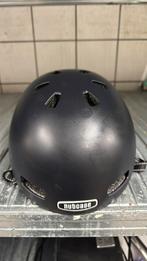Nutcase helm zwart M, Fietsen en Brommers, Ophalen, Zo goed als nieuw, M