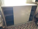 metalen kast met schuifdeuren, Huis en Inrichting, Kasten | Roldeurkasten en Archiefkasten, Ophalen