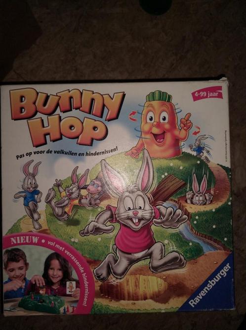 Bunny Hop, Hobby en Vrije tijd, Gezelschapsspellen | Kaartspellen, Zo goed als nieuw, Ophalen