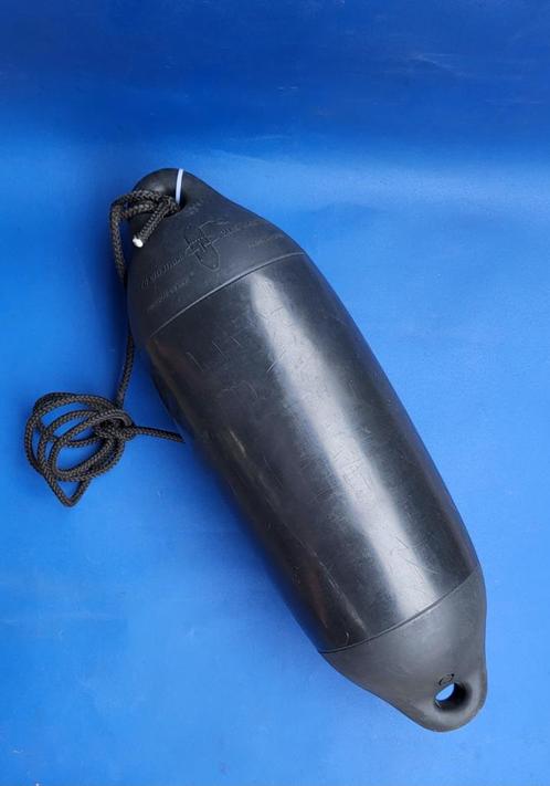 Plastimo zwarte fender 23x85cm zwart, Watersport en Boten, Accessoires en Onderhoud, Gebruikt, Overige typen, Ophalen of Verzenden