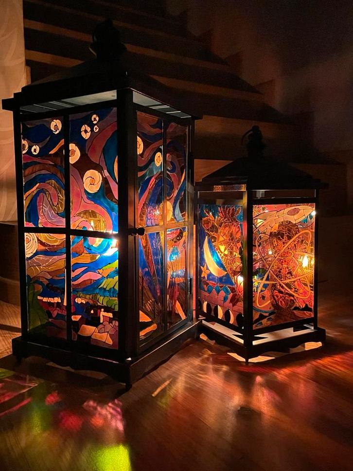 Handgemaakte glas-in-lood kaarslantaarn lamp vloerlamp, Antiek en Kunst, Antiek | Woonaccessoires, Ophalen of Verzenden