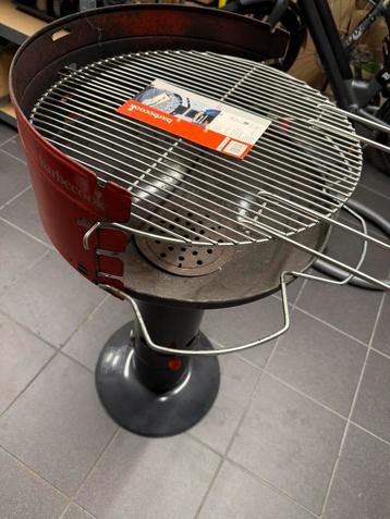 Weber BBQ met nieuwe grill beschikbaar voor biedingen
