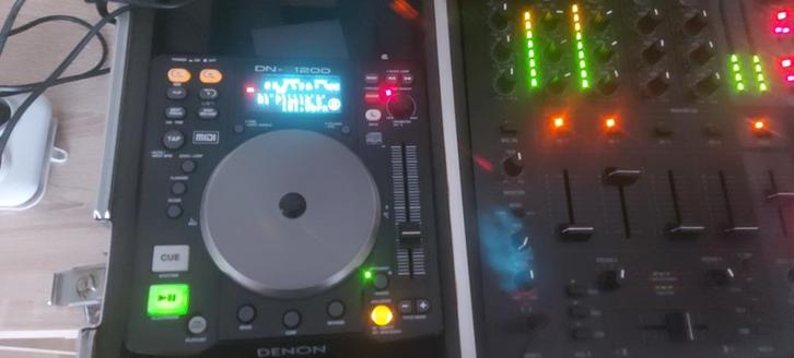 Dj set te koop €300, Muziek en Instrumenten, Dj-sets en Draaitafels, Gebruikt, Dj-set, Denon, Ophalen