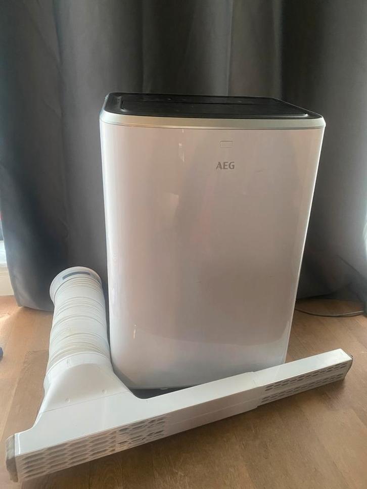 AEG Mobiele airco met raamafdichting, Elektronische apparatuur, Airco's, Mobiele airco, Afstandsbediening, Ophalen