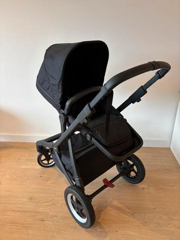 Thule sleek zwart, Autres marques, Tige de poussée réglable, Comme neuf, Enlèvement