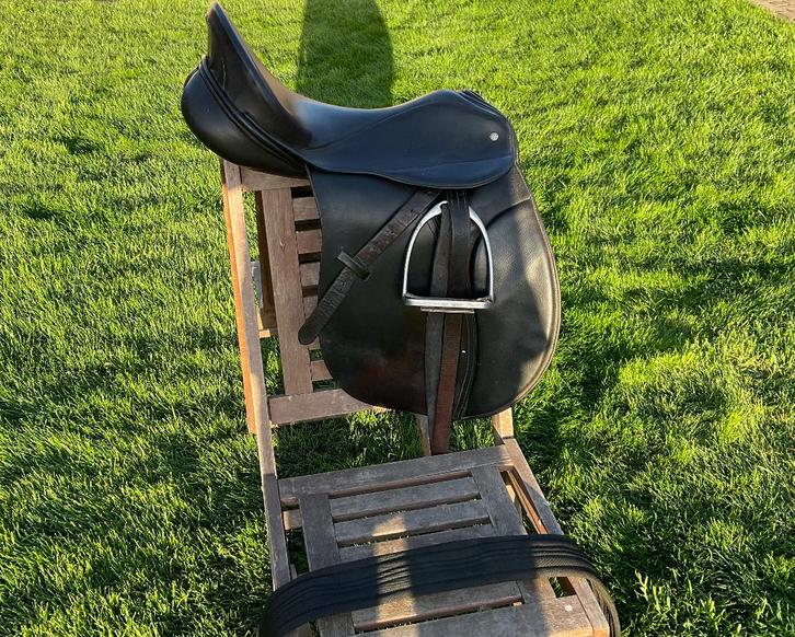 Thorowgood Walsall paarden zadel – echt leer  – top staat, Dieren en Toebehoren, Paarden en Pony's | Zadels, Gebruikt, Ophalen