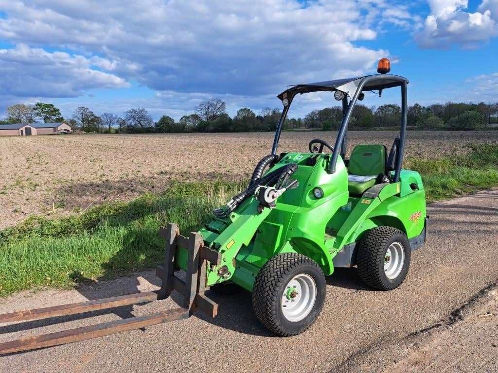 Avant 528 TDL Kniklader | - Lage urenstand!, Ophalen, Graafmachine