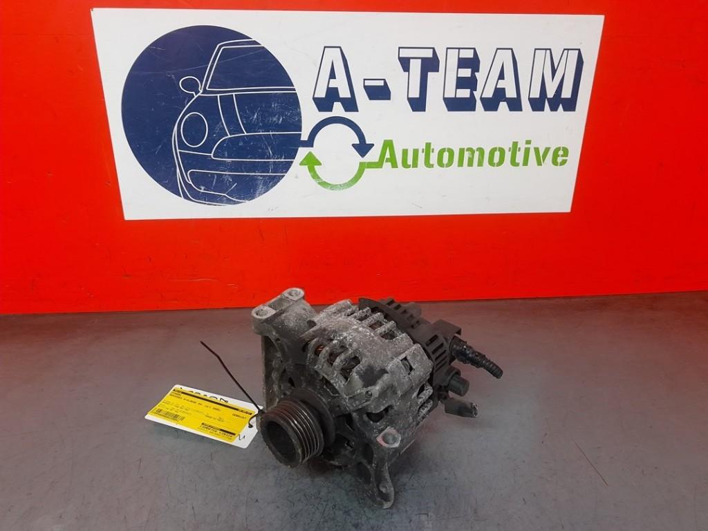 ALTERNATEUR V-Snaar Mercedes-Benz A (W169) (A2661540802), Utilisé, Mercedes-Benz