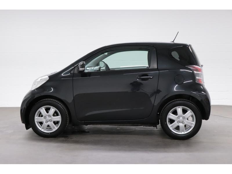 Toyota iQ 1.0 VVTI Luna 5MT Toyota IQ 1,0 VVTI 5MT LUNA, IQ, Achat, Boîte manuelle, Noir