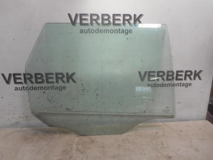 VITRE ARRIERE DROITE Ford Focus 1 Wagon (01-1998/11-2004), Autos : Pièces & Accessoires, Vitres & Accessoires, Ford, Utilisé