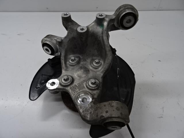 MOYEU DE ROUE ARRIÈRE GAUCHE A (W176) (02460306), Mercedes-Benz, Mevr. I. Hauben, Utilisé, Rue de l'Espoir 34 34
4030  GRIVEGNÉE, BE