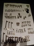 UNIEKE Verzameling sleutels, van 1810 tot heden+sloten, Antiek en Kunst, Ophalen