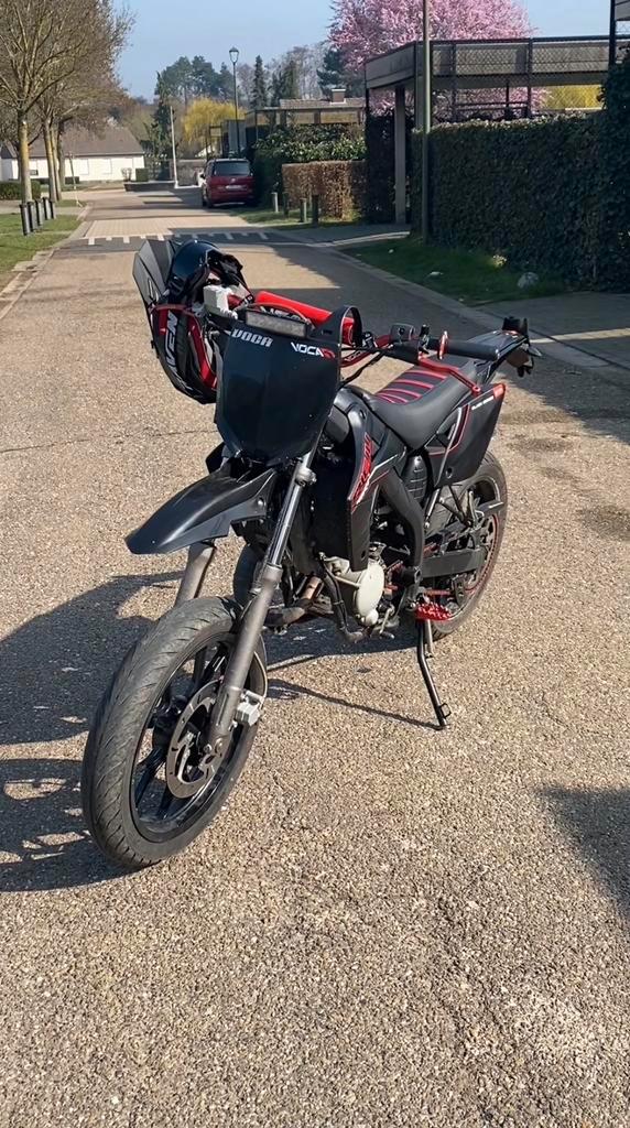 Rieju mrt 50cc tekoop, Vélos & Vélomoteurs, Cyclomoteurs | Derbi, Comme neuf, Classe B (45 km/h), Enlèvement