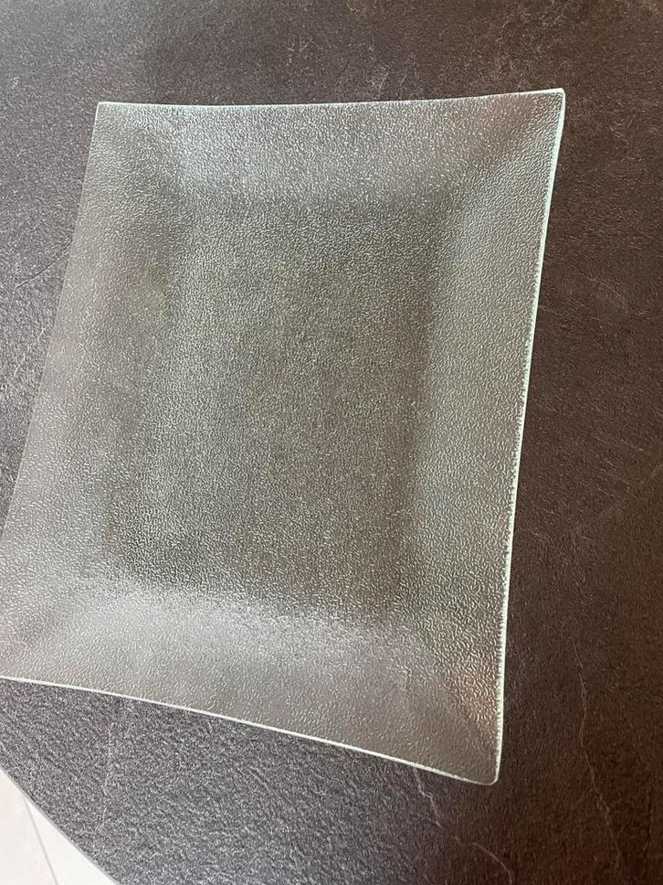 2 x huit plaques de verre, Maison & Meubles, Cuisine | Vaisselle, Comme neuf, Assiettes(s), Verre, Enlèvement ou Envoi