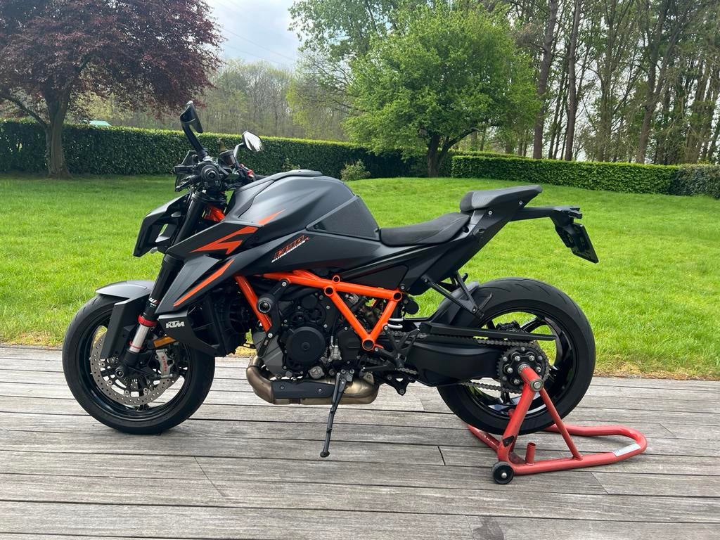 KTM Superduke 1390 R, Motoren, 2 cilinders, Motorrijbewijs A, Gebruikt, Meer dan 35 kW