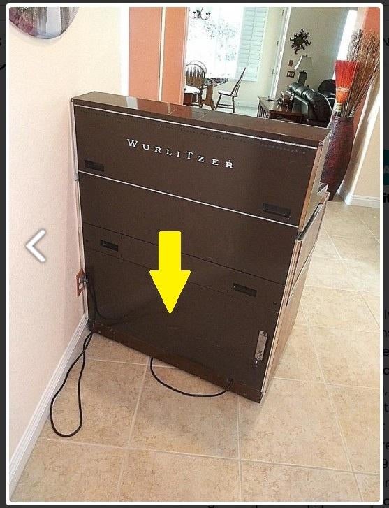 Panneau de porte inférieur Wurlitzer Americana 2, Enlèvement, Utilisé, Wurlitzer