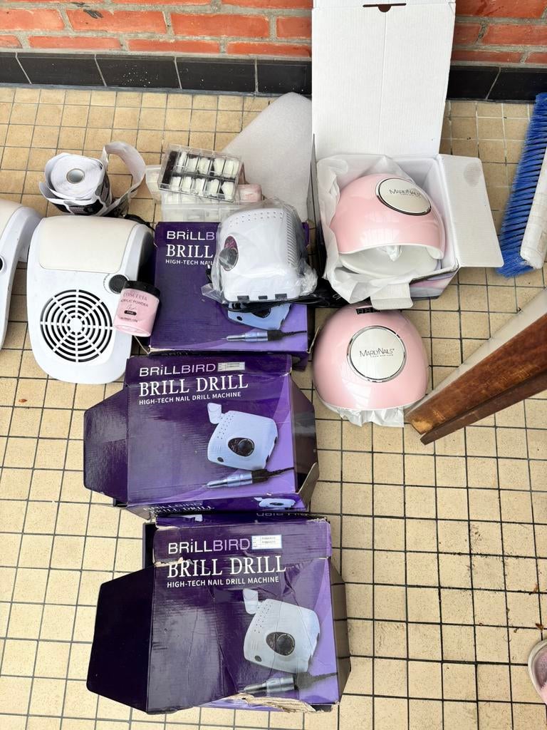 Nagelset, Nieuw, Ophalen of Verzenden, Accessoires, Handen en Nagels