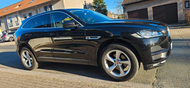 JAGUAR F-PACE 2.0D AWD....EURO6D, Autos, Jaguar, Particulier, F-Pace, Toit panoramique, Volant chauffant, Diesel, Euro 6, SUV ou Tout-terrain