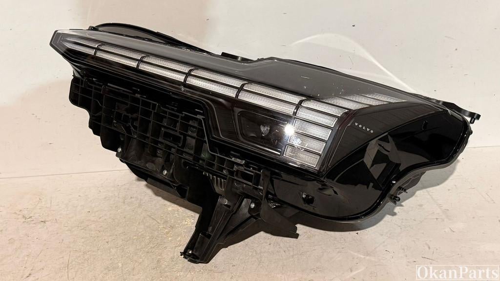 Phare gauche LED Volvo EX30 80000401, Fabrikant BV, Utilisé, Info@fabrikant.eu, Fabrikantstraat 1
1000 AA  Amsterdam, NL