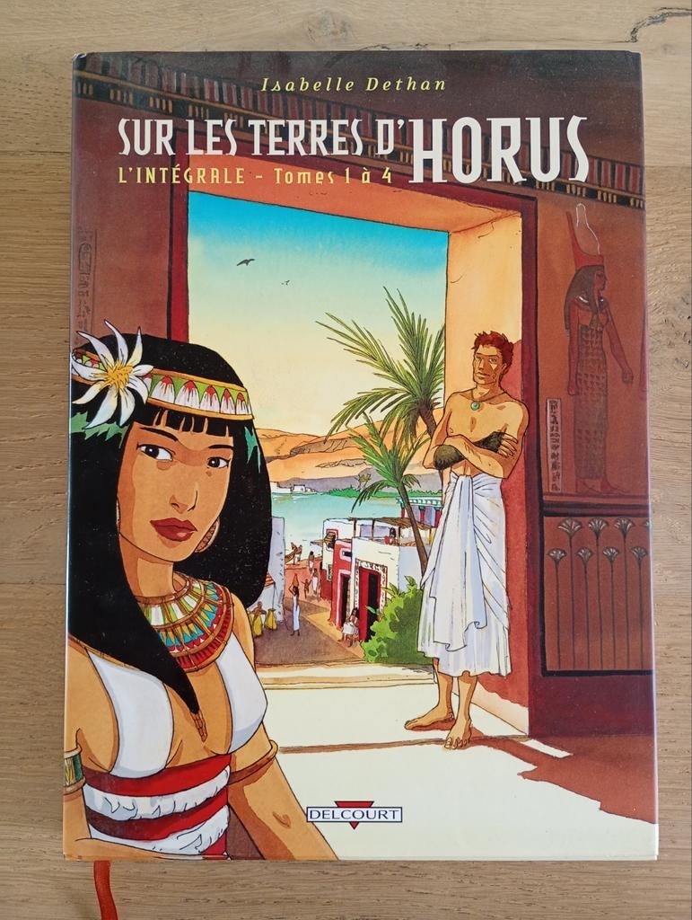 Sur les terres d'Horus intégrale 1 à 4 Dethan TBE, Eén stripboek, Ophalen of Verzenden, Zo goed als nieuw