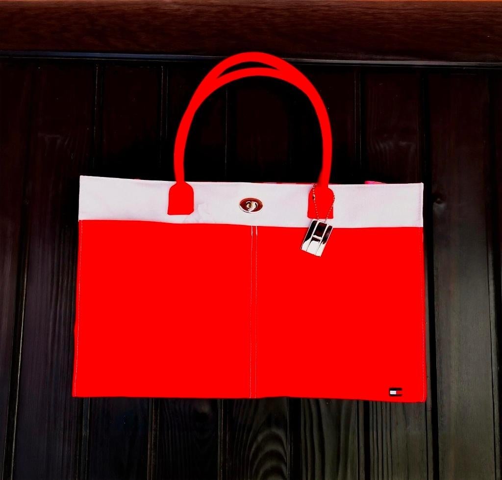 Unieke Tommy Hilfiger tas, totebag, Handtassen en Accessoires, Tassen | Damestassen, Ophalen of Verzenden, Nieuw, Rood, Handtas