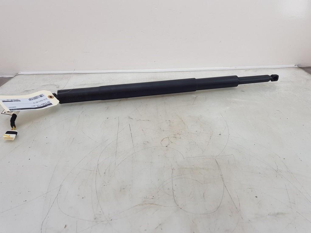 ACHTERKLEP MOTOR BMW 3 serie Touring (G21) (01-2019/07-2020), Gebruikt, BMW, Achterklep