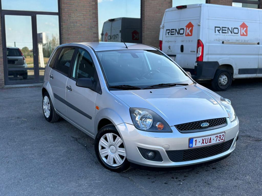 Ford fiesta 1.2 essence lez ok Airco, Rétroviseurs électriques, Achat, 4 portes, Entreprise