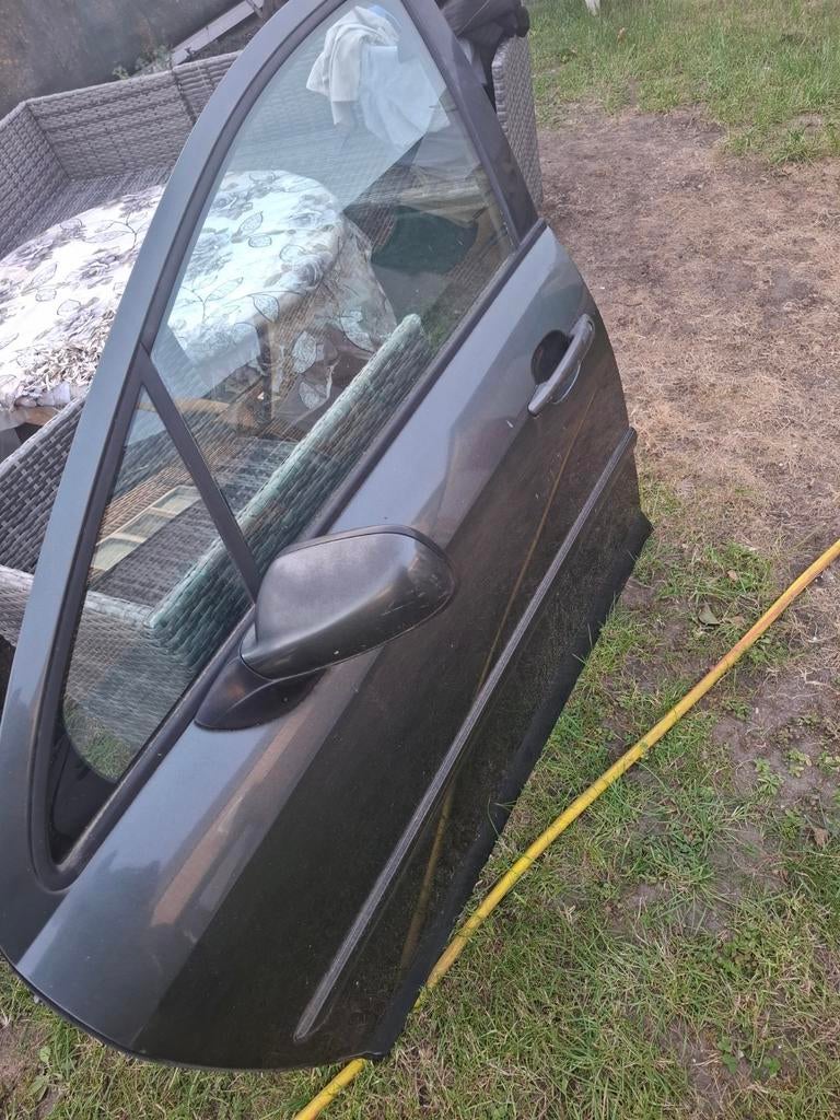 Banden en diverse onderdelen peugeot 407, Auto-onderdelen, Ophalen, Peugeot