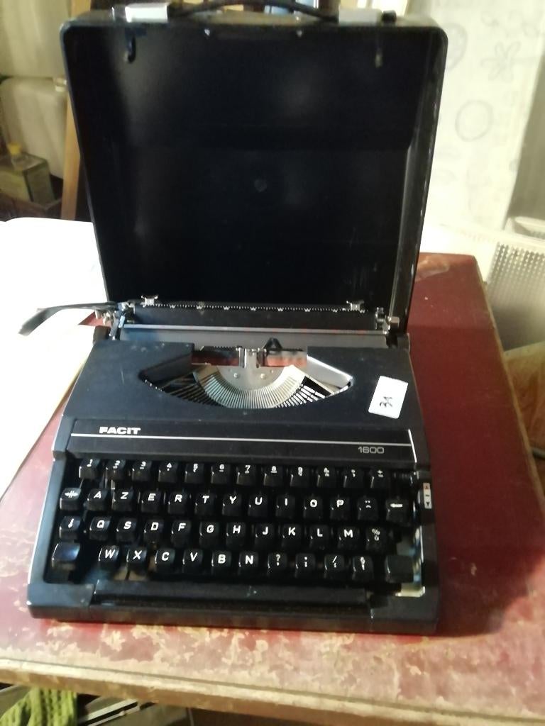 machine à ecrire, Collections, Machines | Autre, Utilisé, Enlèvement