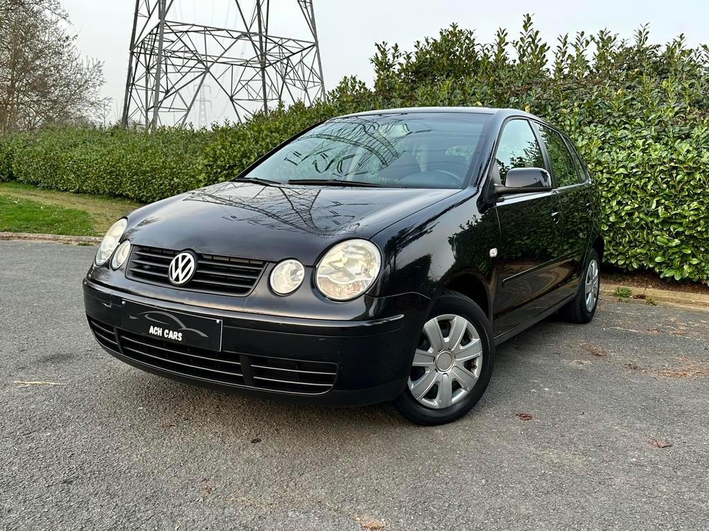 Volkswagen Polo Cricket Edition 1.2 Benzine 2005 €4 146.000k, Auto's, Voorwielaandrijving, Stof, Zwart, https://public.car-pass.be/vhr/d81b75a6-1d40-438e-a459-a61f62fb767e