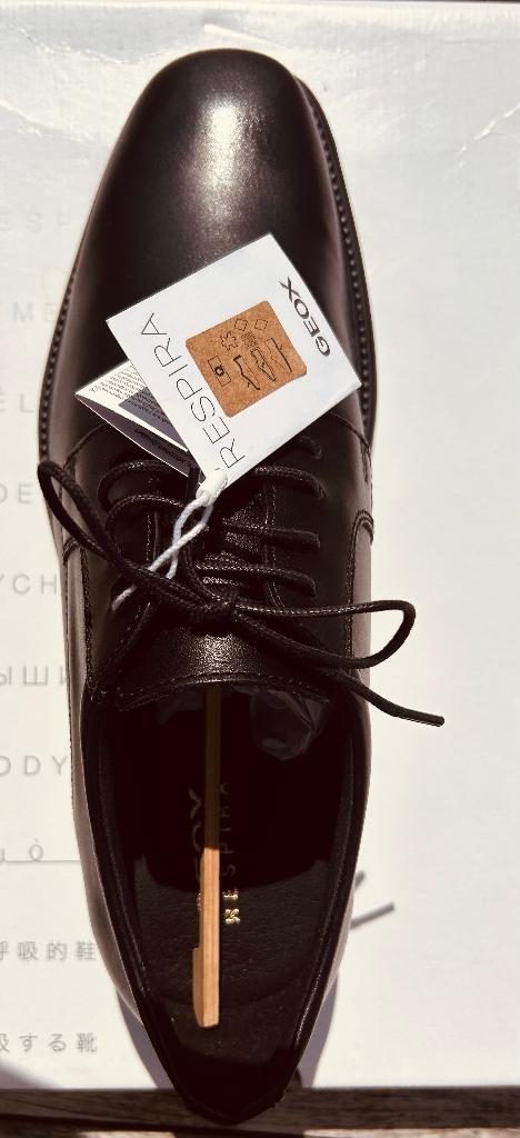 Chaussures en cuir New Geox Respira 43 Jamais portées, Neuf, Enlèvement ou Envoi, Noir, Chaussures à lacets