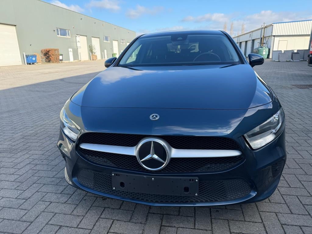 Mercedes A 180 sedan automaat 1,3 benzine, Auto's, Automaat, Euro 6, Blauw, Bedrijf