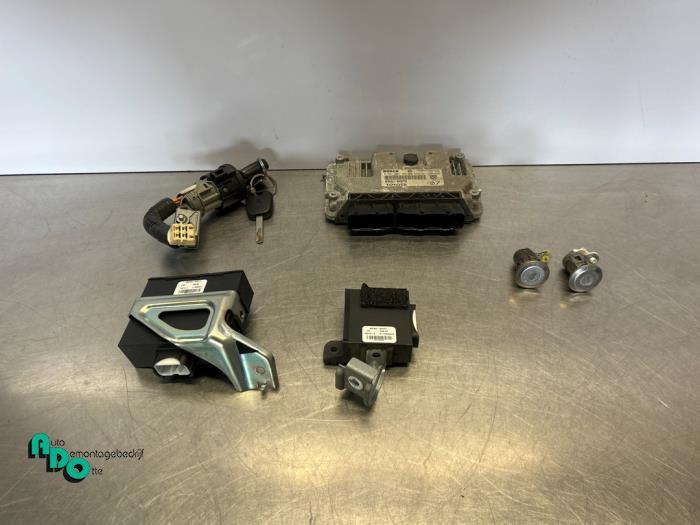 Serrure de contact + ordinateur d'un Citroen C1 (C1 08-), -, 3 mois de garantie, Utilisé, -