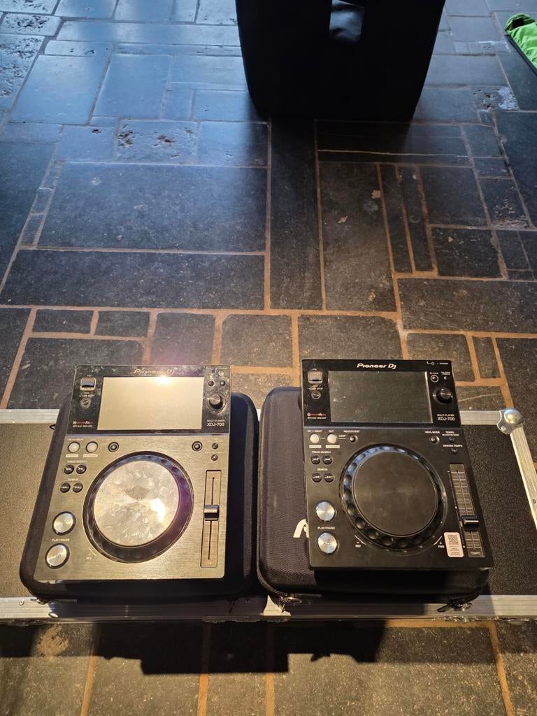 Pioneer XDJ 700, Enlèvement, Pioneer