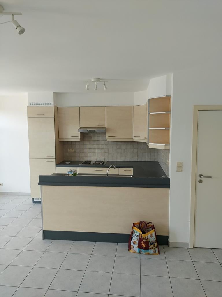 Appartement te Mechelen met 1 slaapkamer  openkeuken zithoek