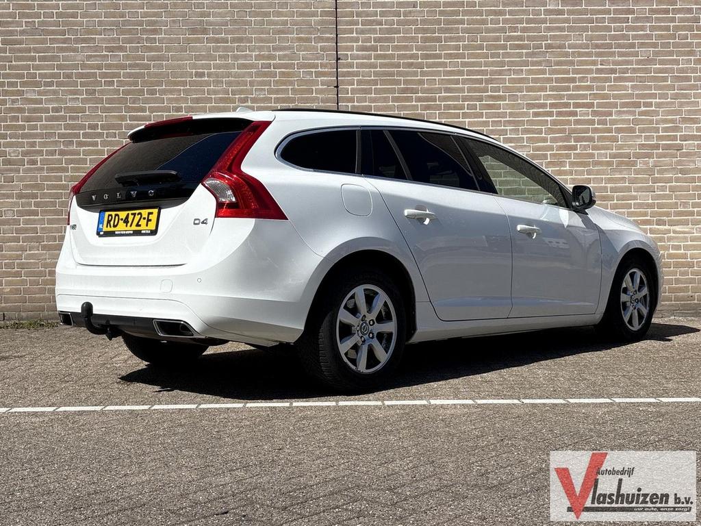 Volvo V60 2.0 D4 Summum Automaat | 1/2 Leder | Navi | Climat, Auto's, Automaat, 109 g/km, Wit, Startonderbreker