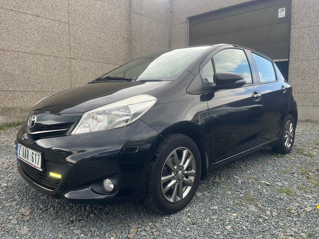 Toyota Yaris 1.0 Essence ⛽️ Airco, Auto's, Euro 5, Zwart, Bedrijf, 1000 cc