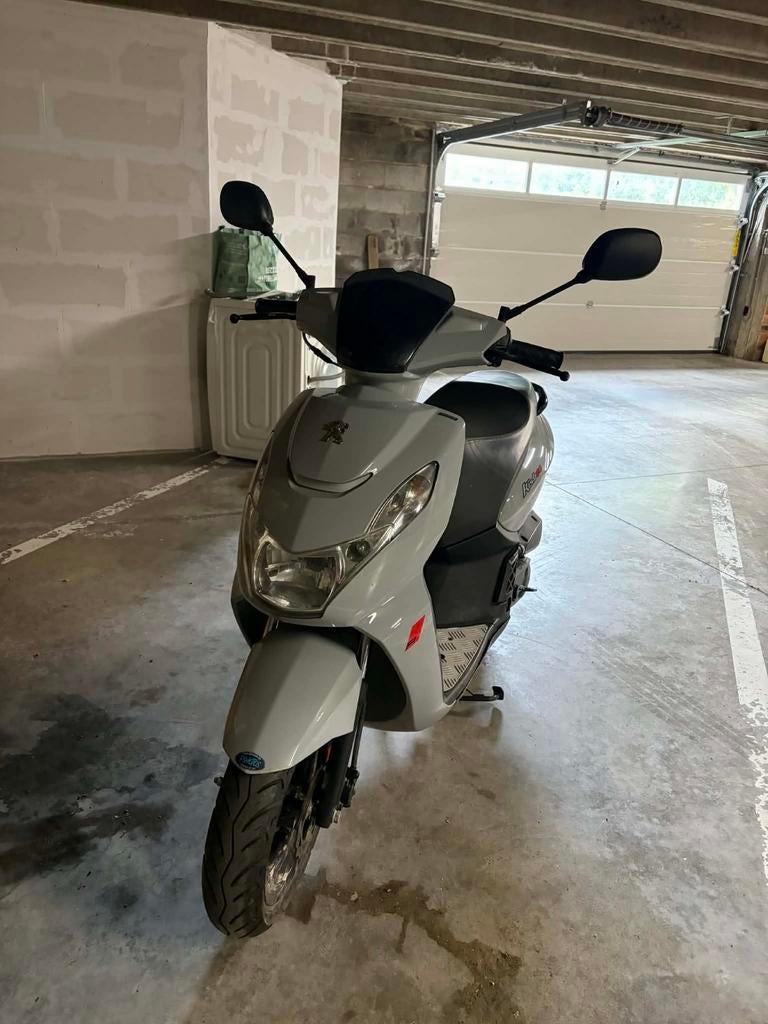 Scooter peugeot kisbee 4T, Vélos & Vélomoteurs, Vélomoteurs & Scooters bridés, Peugeot