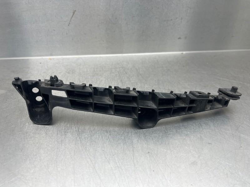 BUMPERSTEUN LINKS VOOR Baleno (EW / FW) (|7173268P0|), Gebruikt, Suzuki