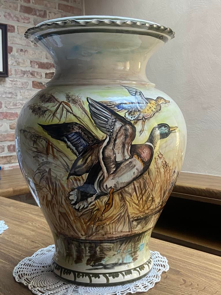 Antiek vaas decoratie, Ophalen