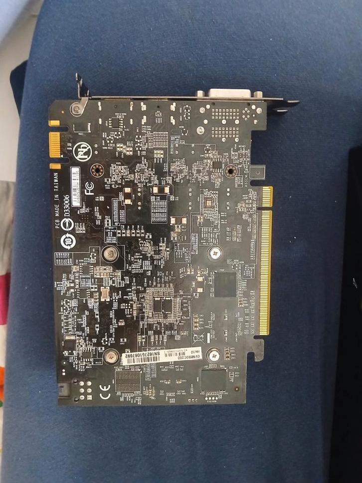 Gigabyte NVIDIA GeForce GTX 950 OC-editie — 2 GB GDDR5, Computers en Software, Videokaarten, Nvidia, GDDR5, HDMI, DisplayPort