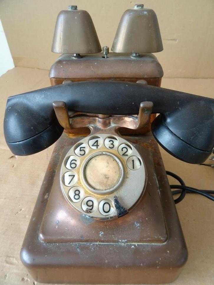 Antieke telefoon of vintage koperen telefoon telefoontoestel, Antiek en Kunst, Curiosa en Brocante, Ophalen of Verzenden