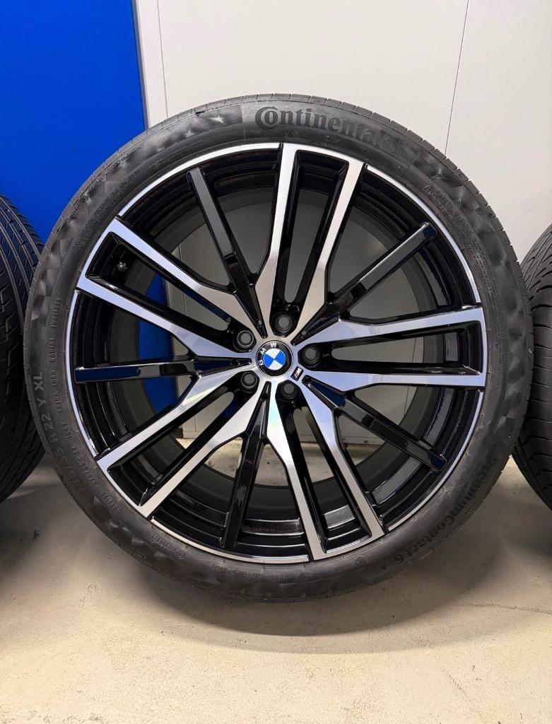 Jantes BMW X5 G05 & BMW X6 G06 22pouces kit d'origine, Autos : Pièces & Accessoires, Pneus & Jantes, Pneus et Jantes, Pneus été