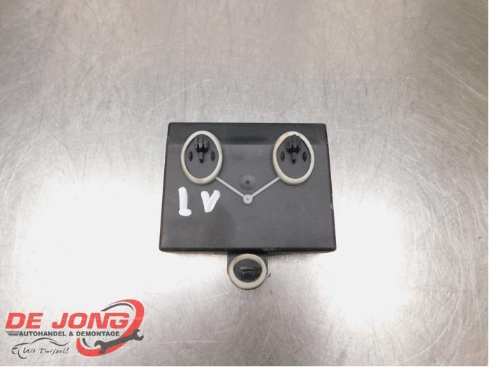 Module verrouillage central des portes d'un Audi A4, Autos : Pièces & Accessoires, Autres pièces automobiles, Audi, Utilisé, 3 mois de garantie