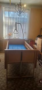 Elektrisch medisch bed, Ophalen, Gebruikt